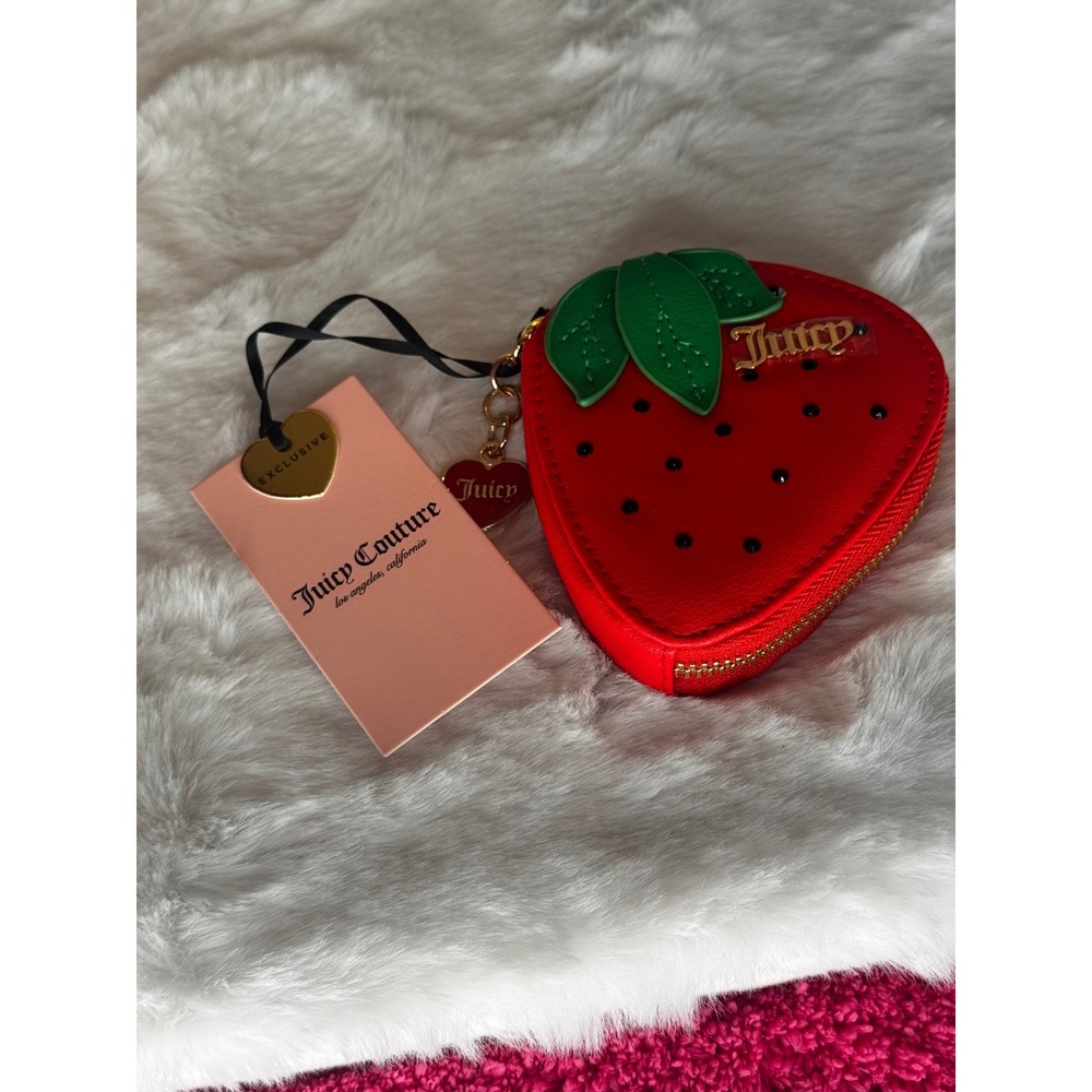 Juicy Couture Strawberry Coin Purse Red Faux Leather Heart Charm NWT Exclusive